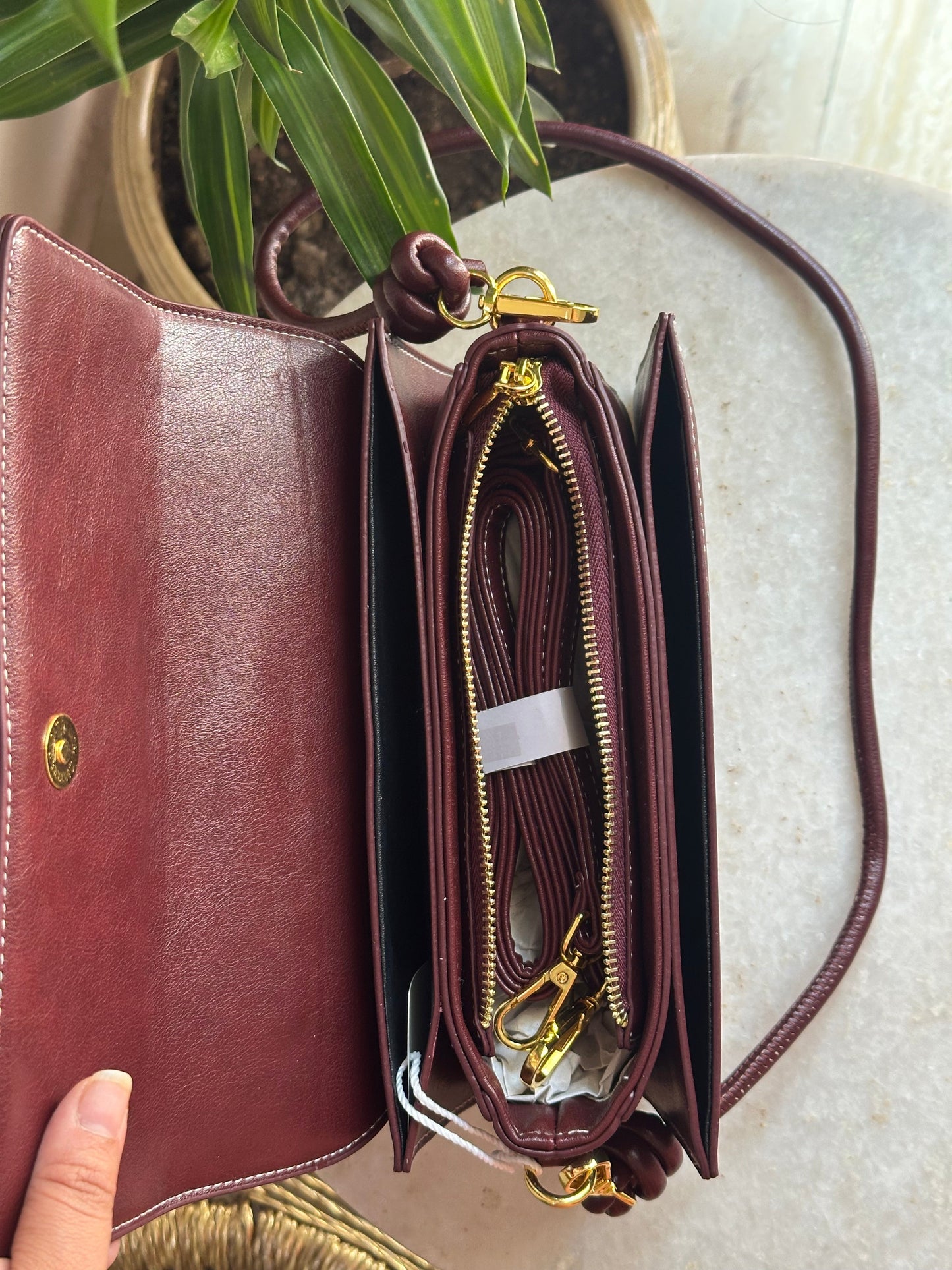 Signature 3 Compartment Sling Bag