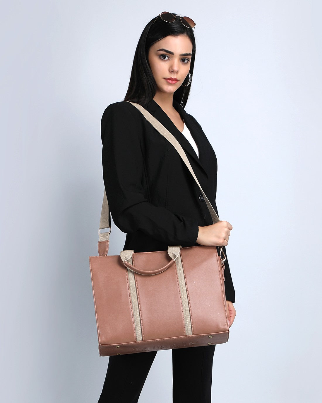 The Madam Laptop Tote Bag - Nude Pink