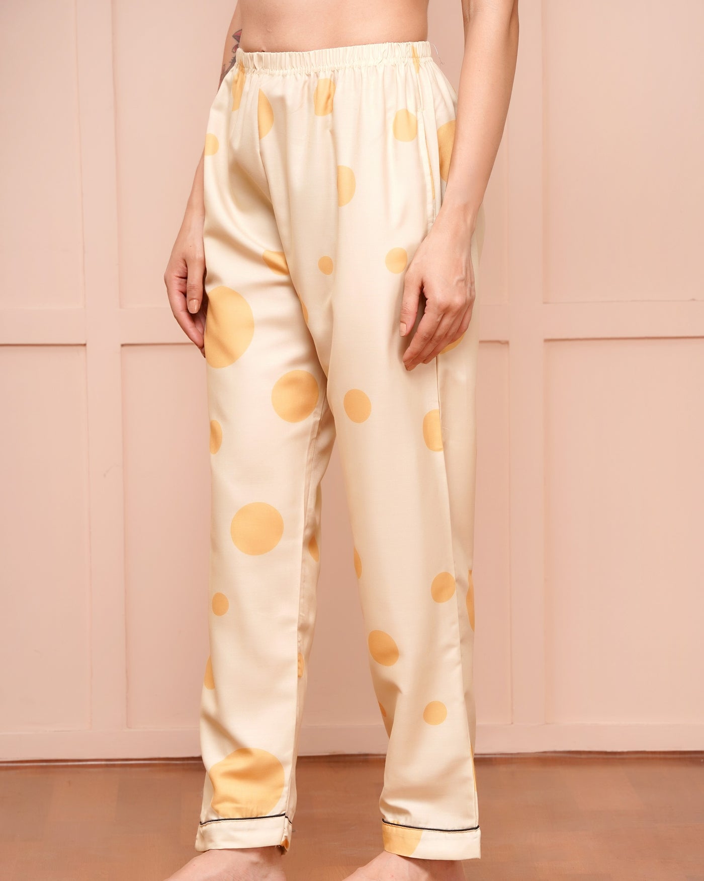 TEA LADY NIGHT SUIT