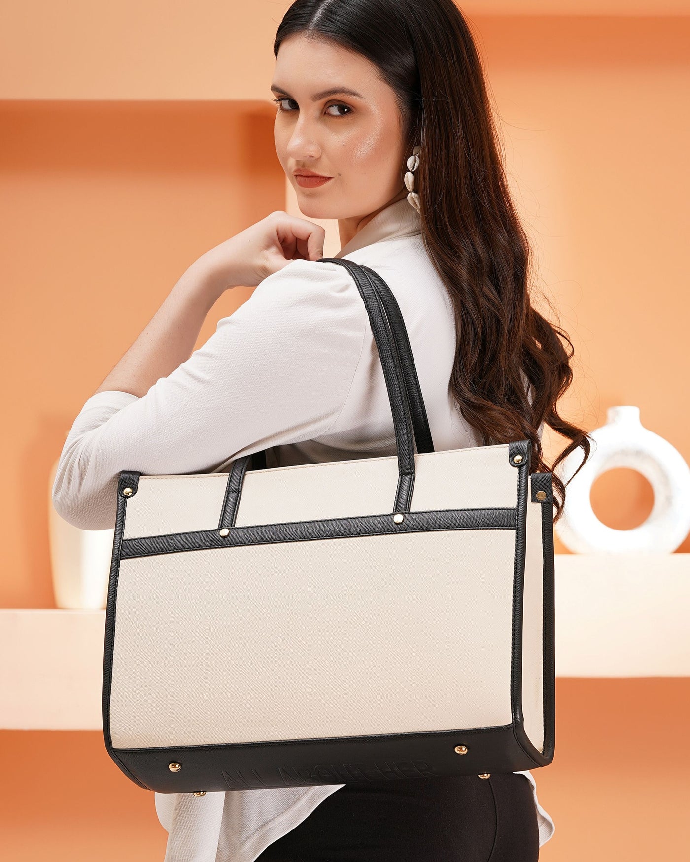 The League Laptop Tote Bag - Black