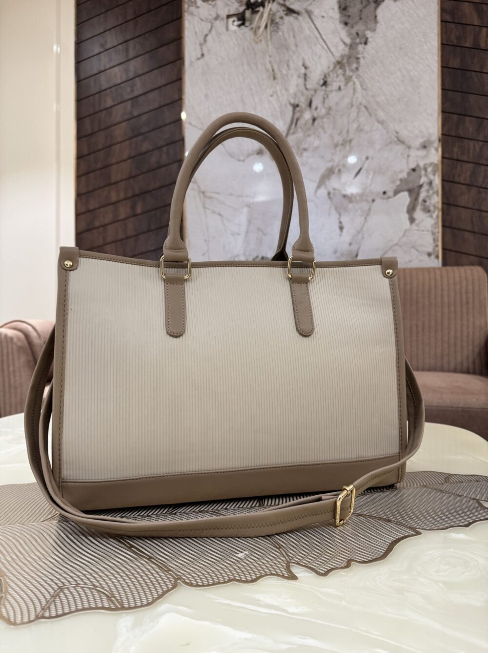 Day To Day Laptop Tote Bag - Beige