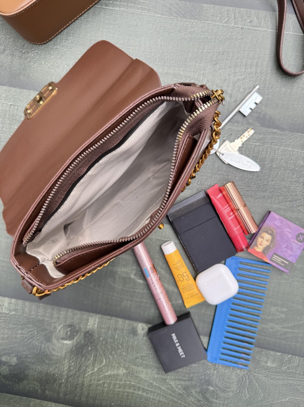 The Double B Sling bag