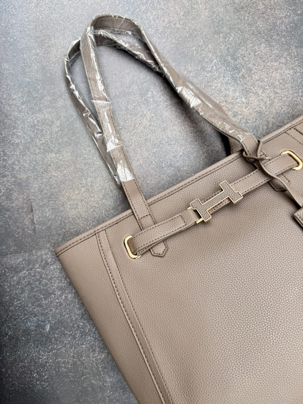 The H Laptop Tote Bag - Khaki
