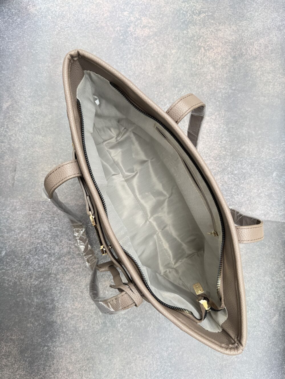 The H Laptop Tote Bag - Khaki